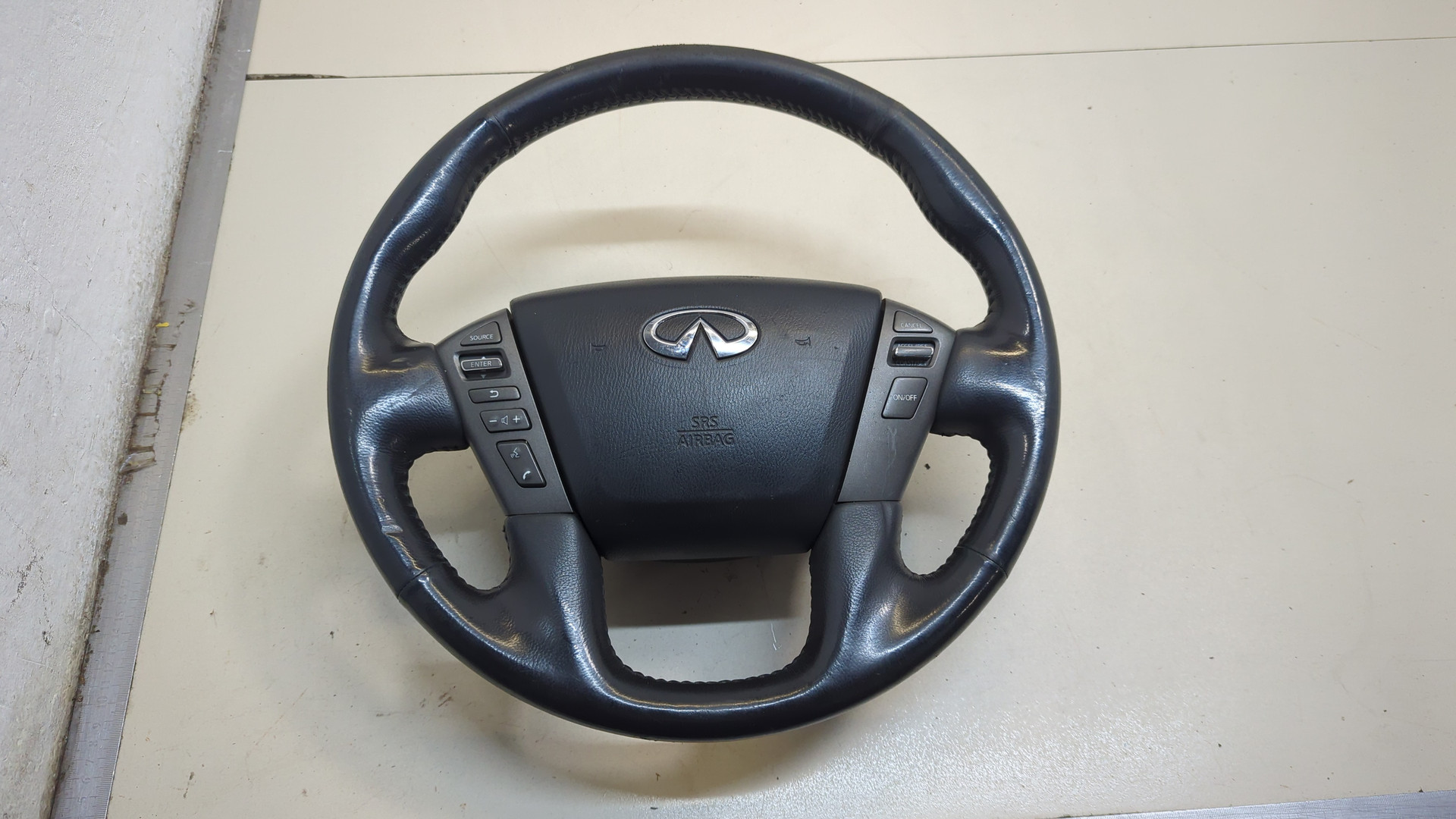 Рулевое колесо (руль)