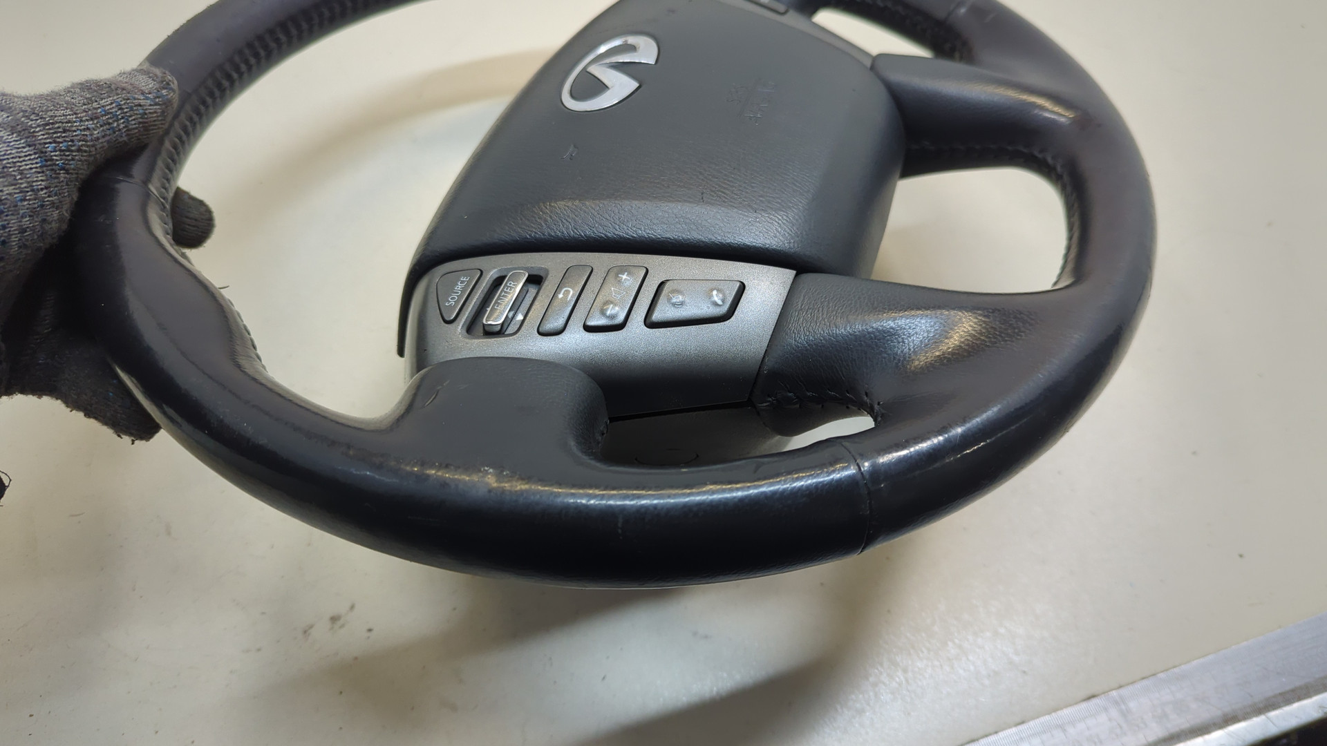 Рулевое колесо (руль)