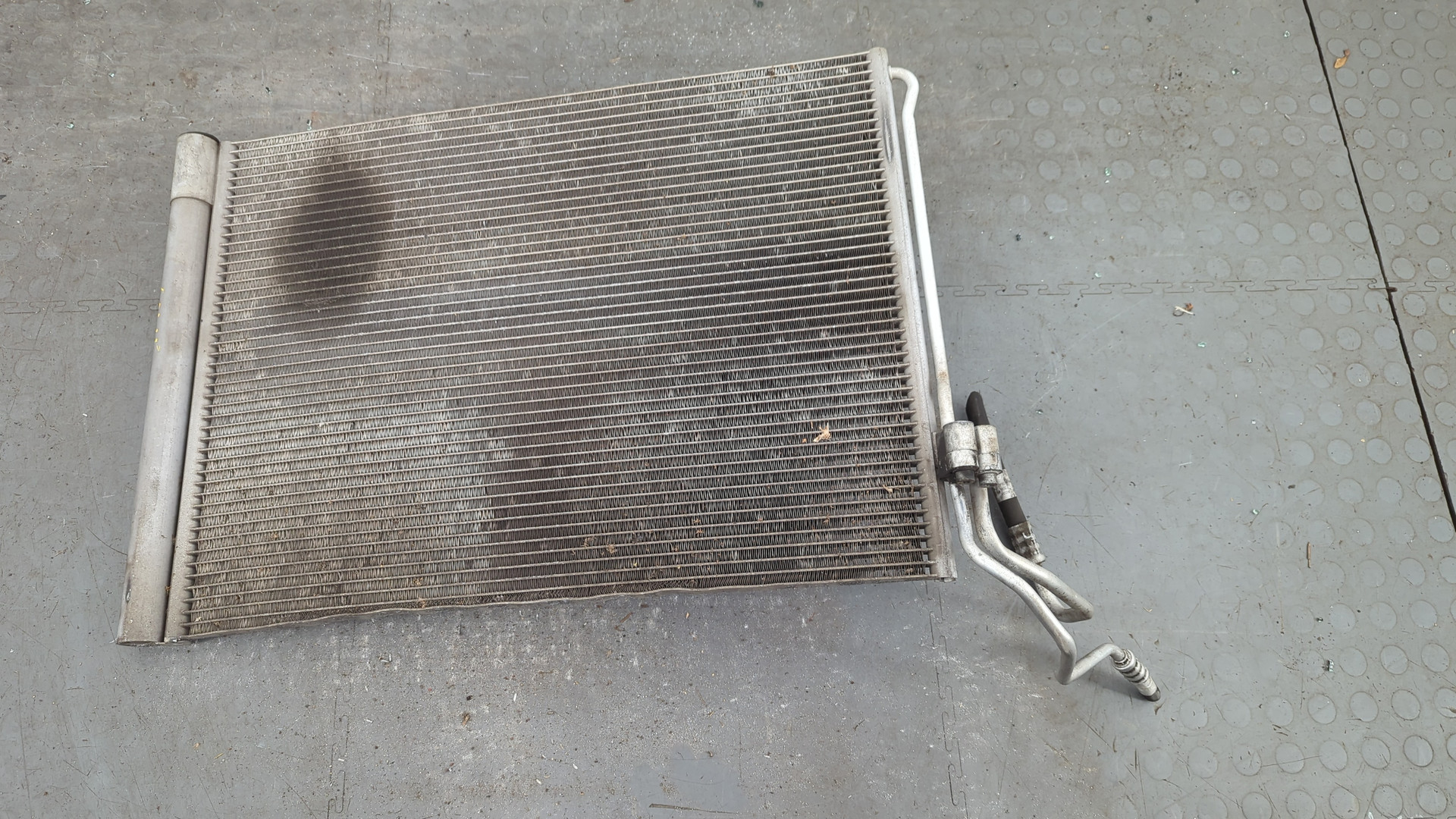 Радиатор кондиционера / конденсер