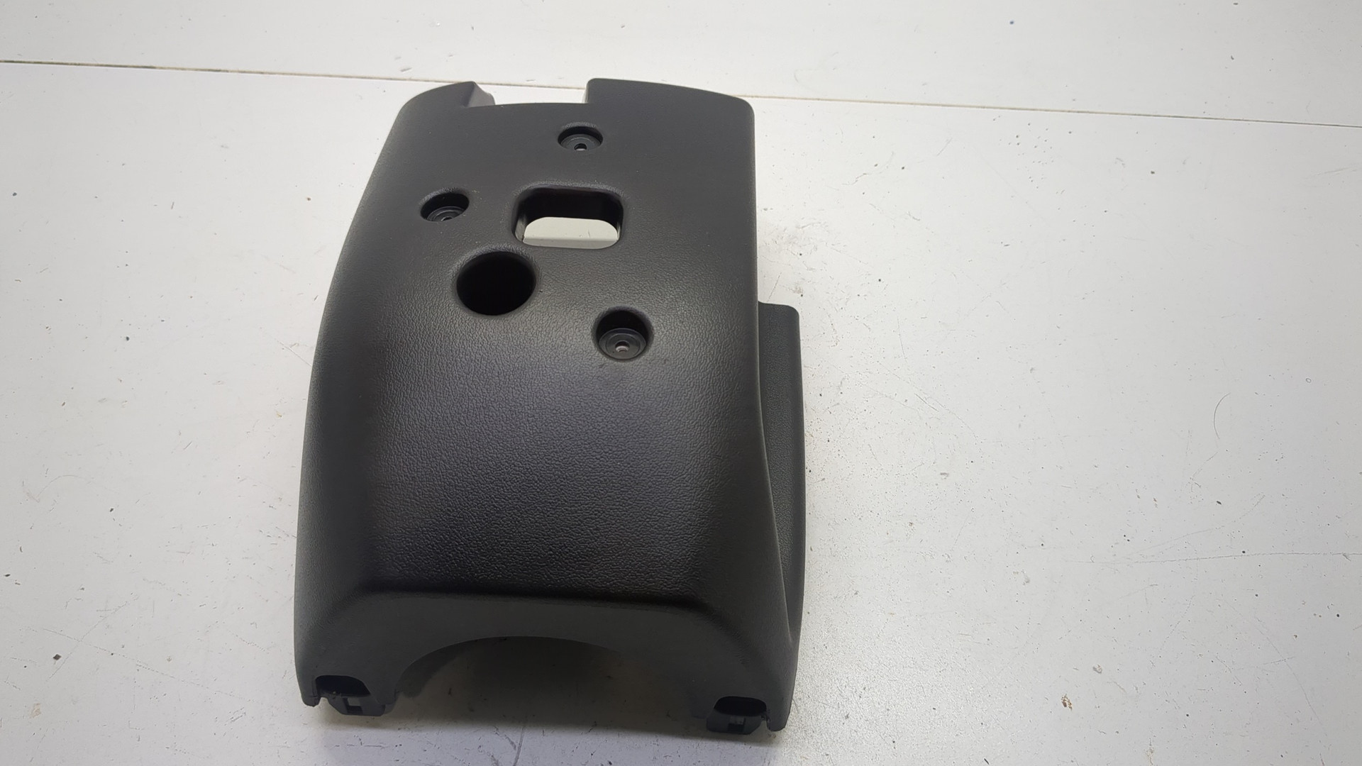 Кожух рулевой колонки