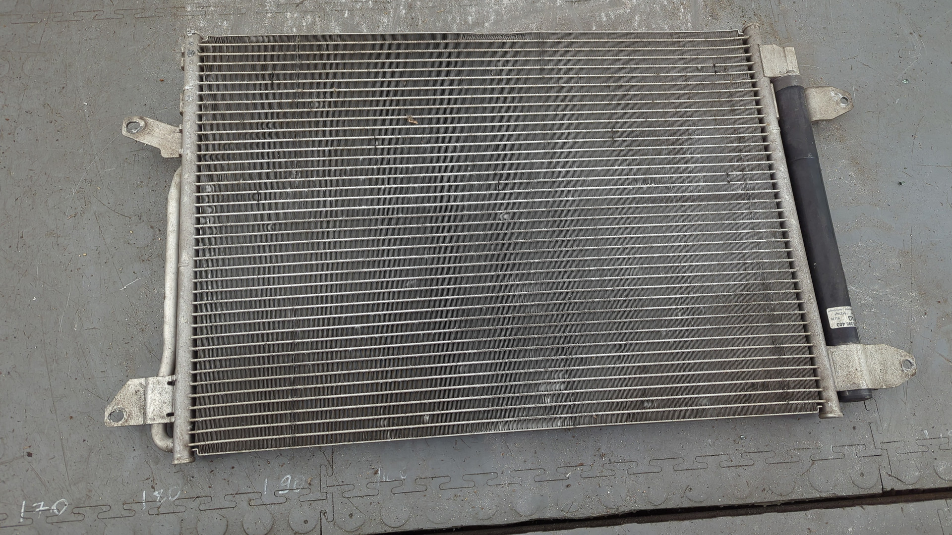 Радиатор кондиционера / конденсер