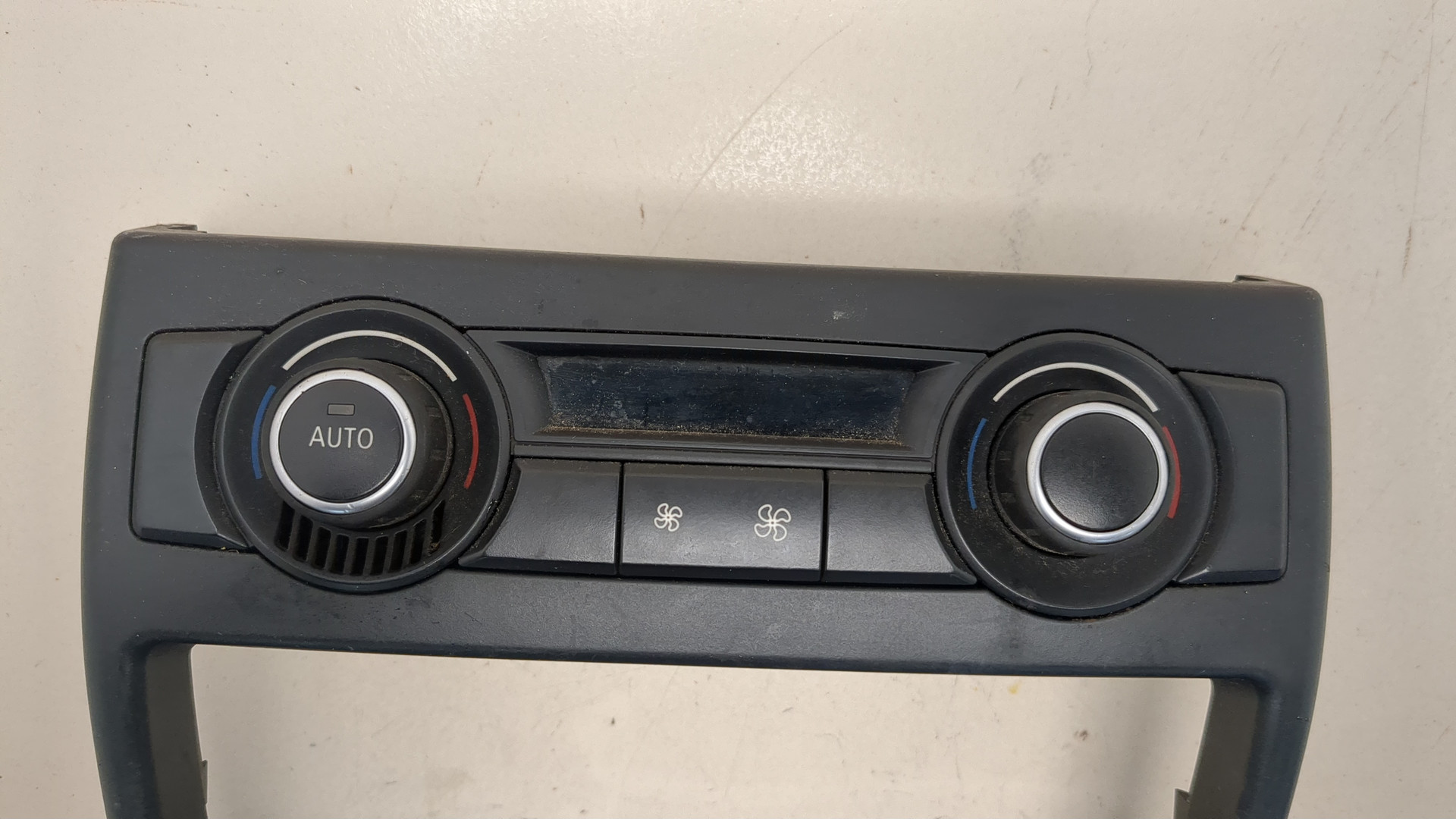 Переключатель отопителя