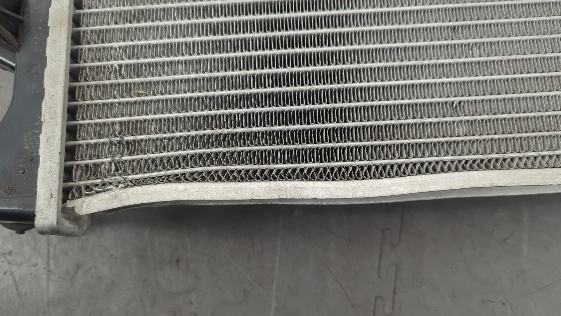 Радиатор охлаждения двигателя основной