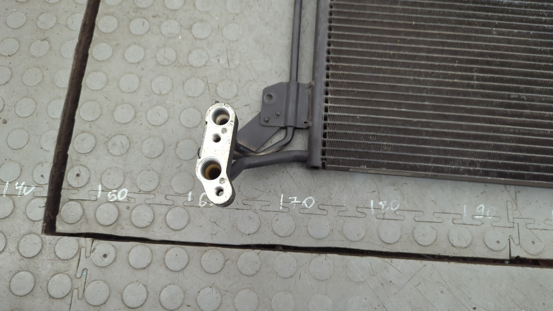 Радиатор кондиционера / конденсер