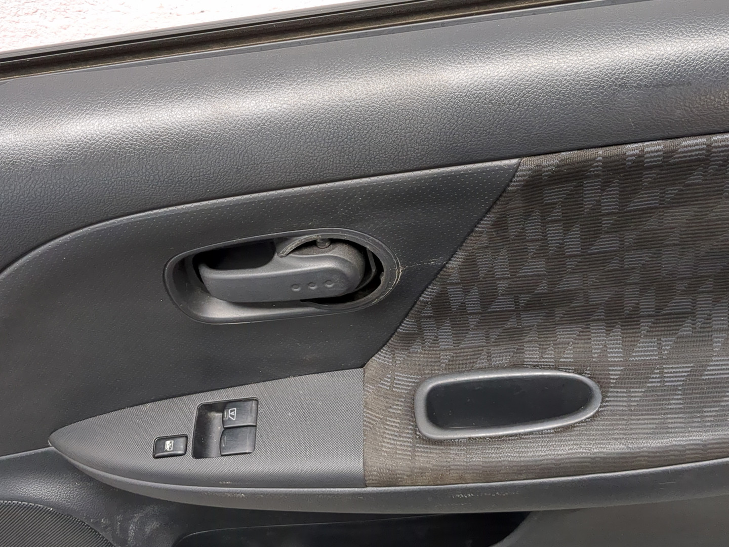 Дверь передняя правая