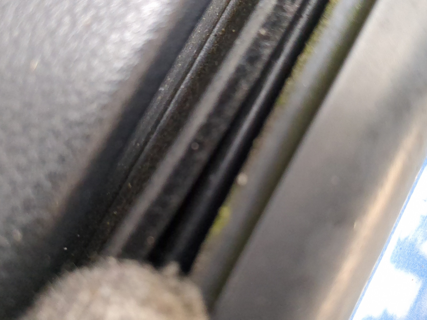 Дверь передняя левая