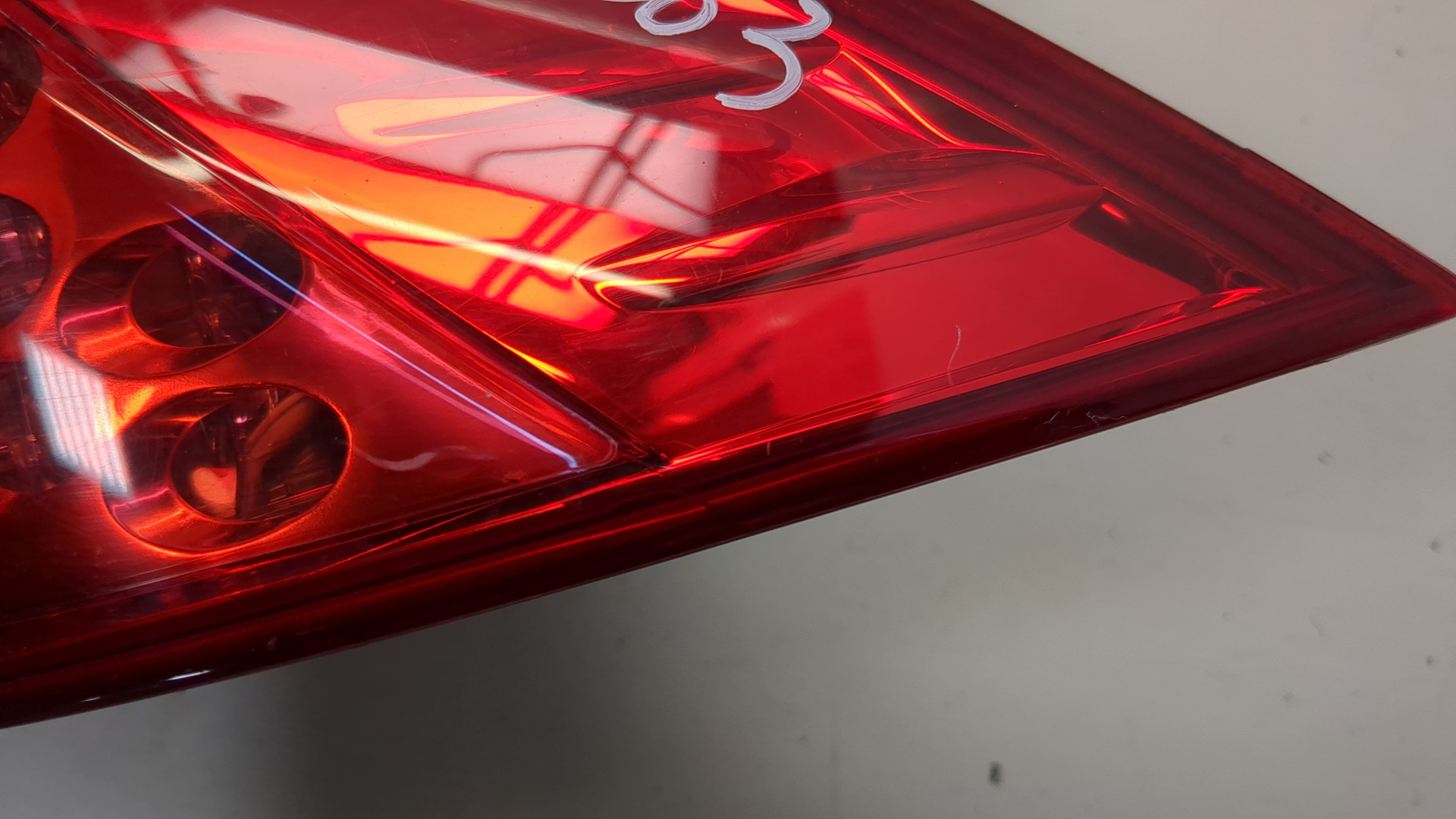 Фонарь задний правый