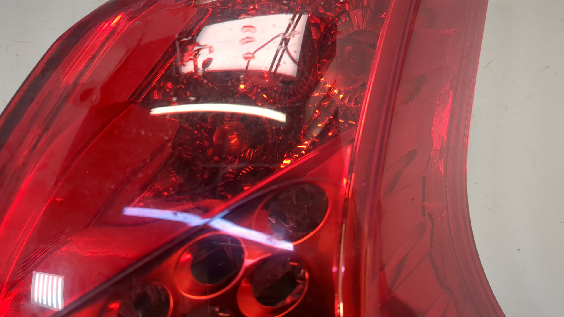 Фонарь задний правый