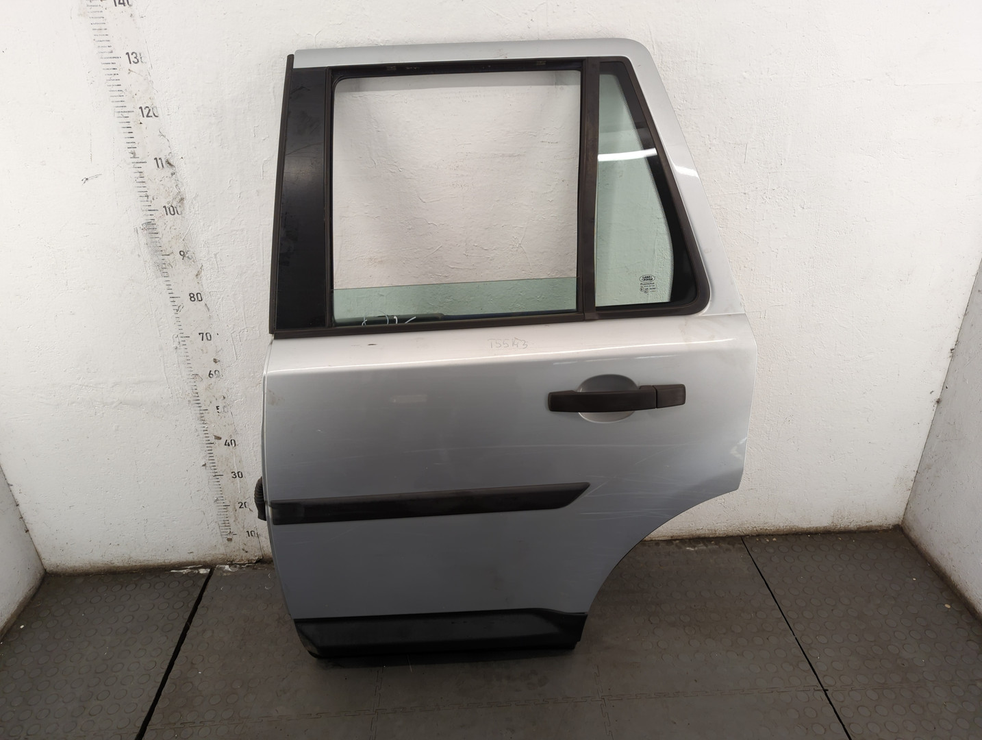 Дверь задняя левая