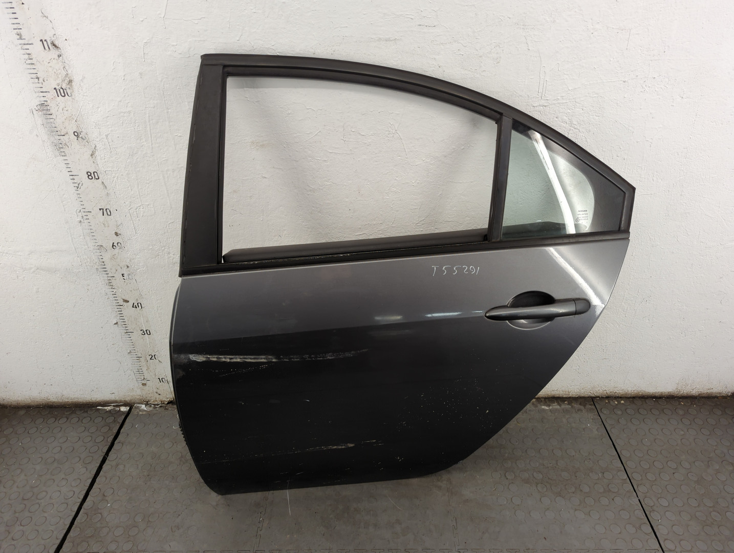 Дверь задняя левая