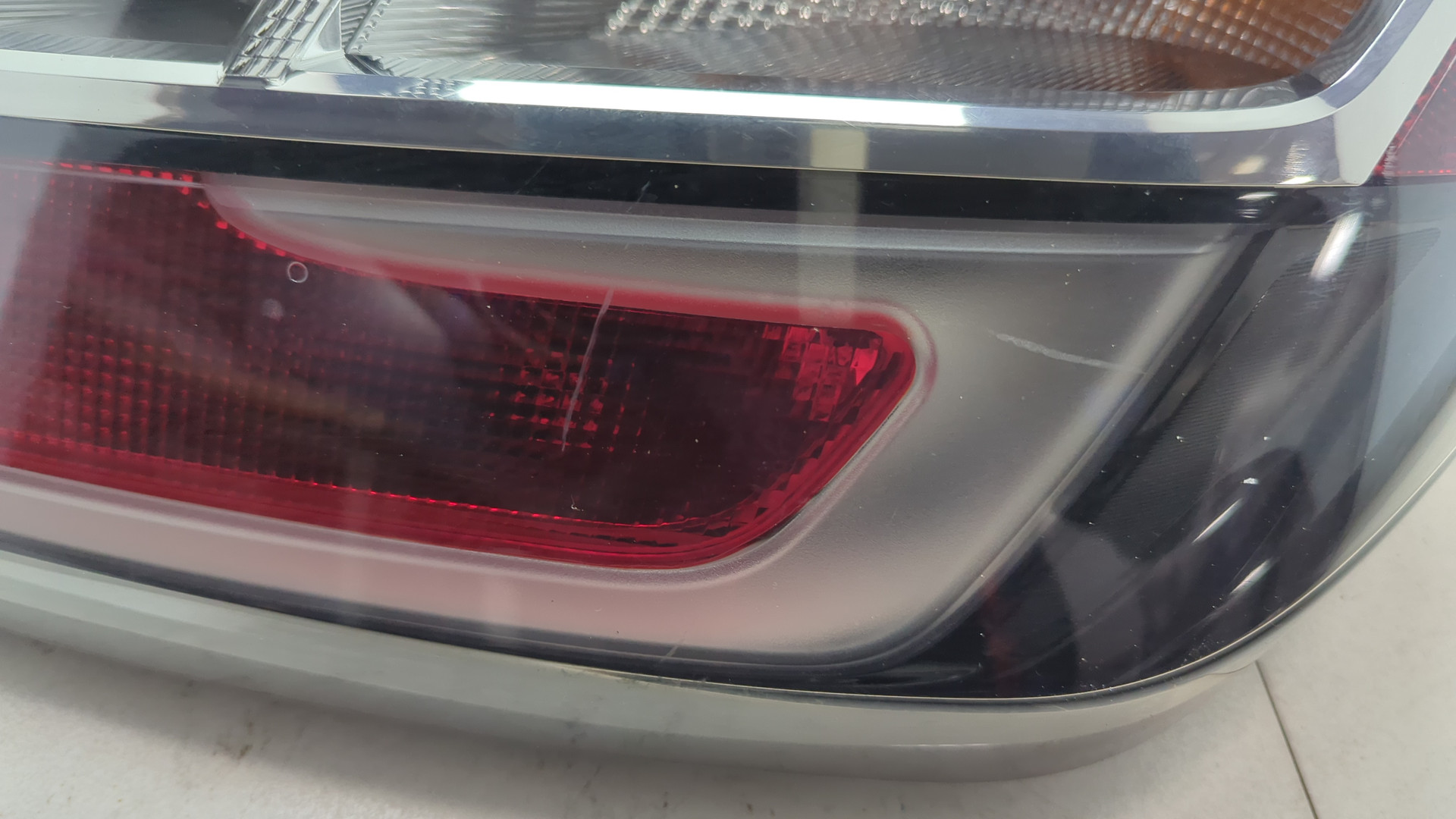 Фонарь задний правый