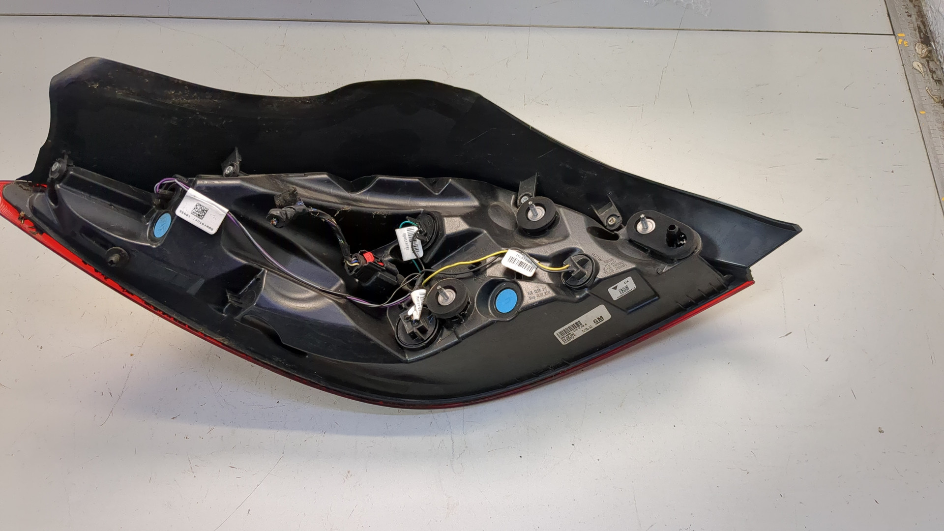 Фонарь задний правый