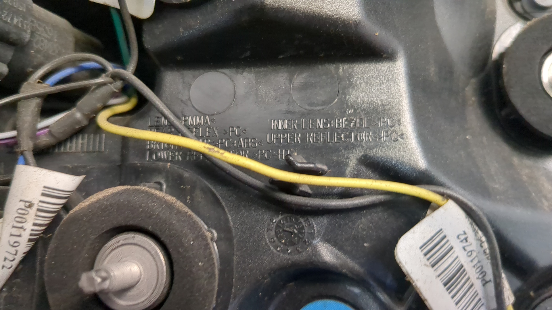 Фонарь задний правый