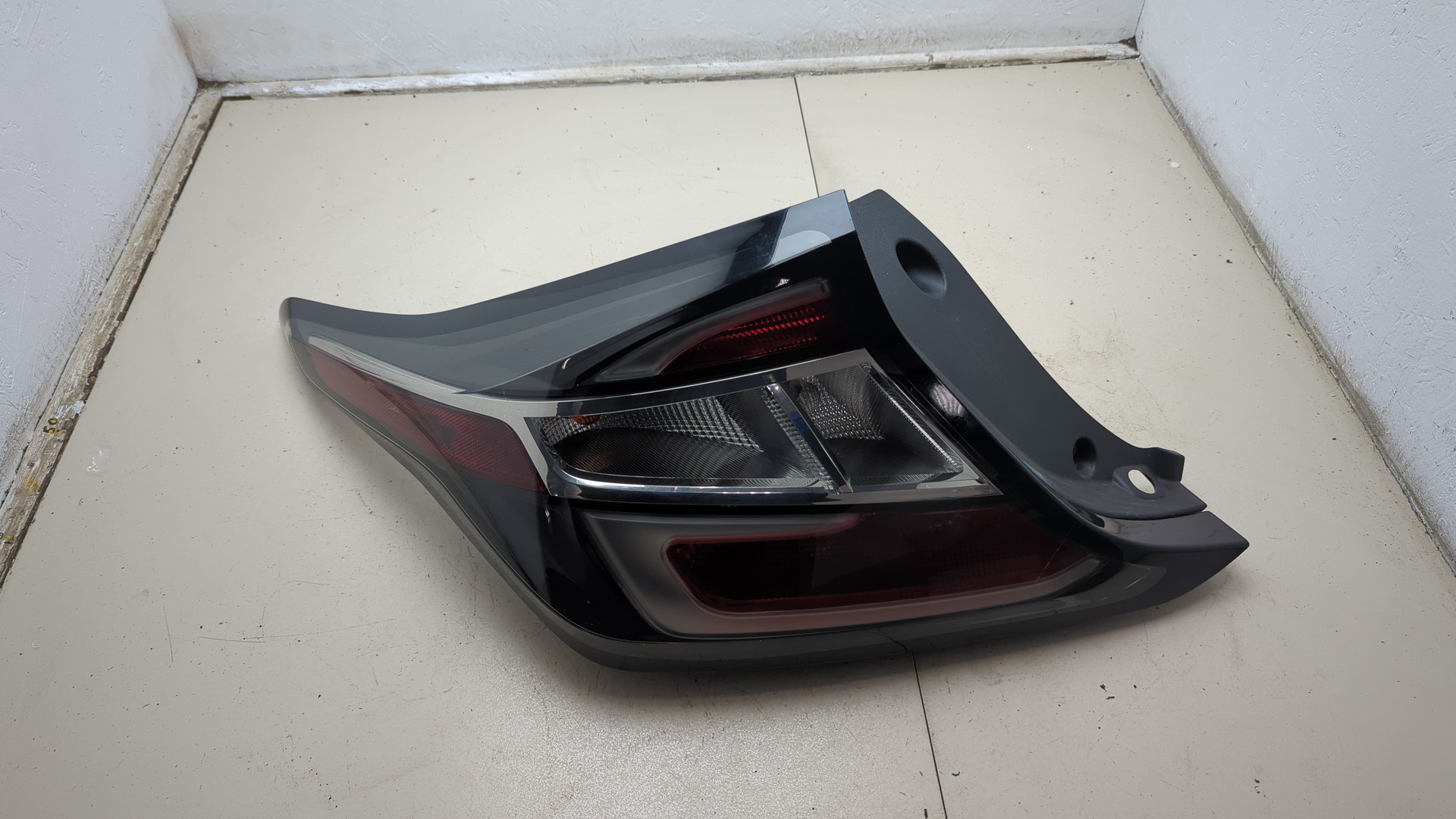 Фонарь задний левый