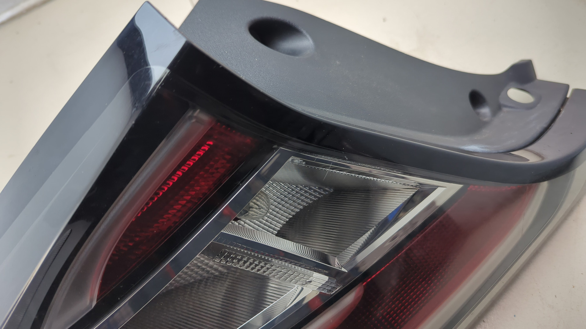 Фонарь задний левый