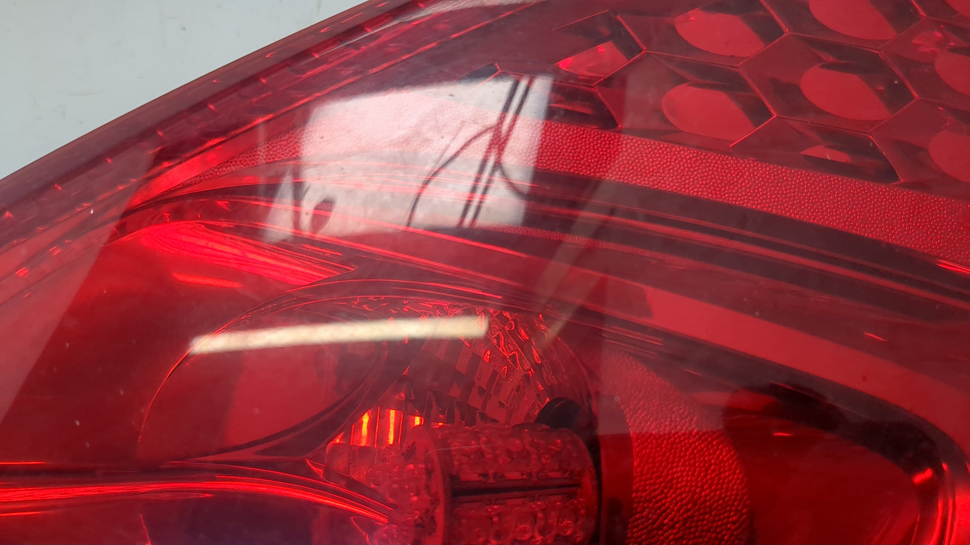 Фонарь задний правый