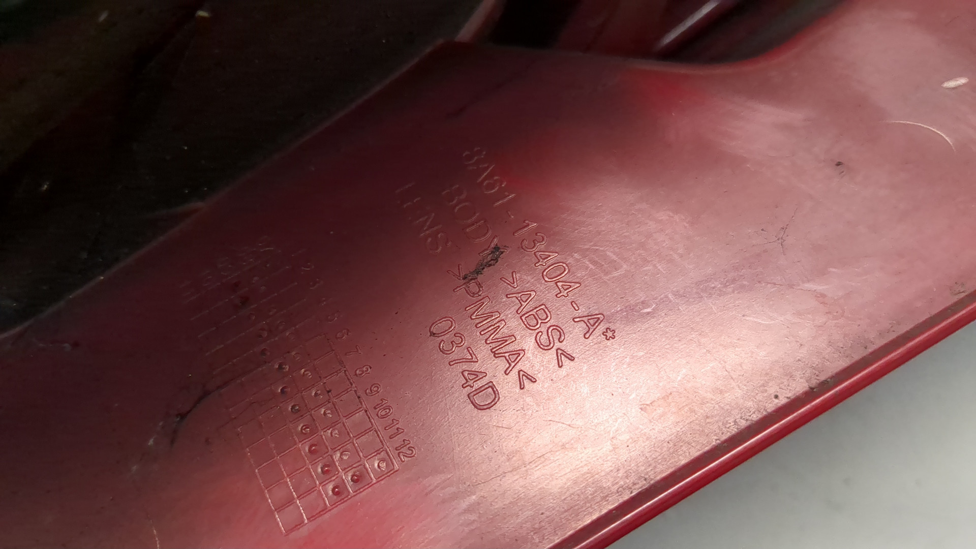 Фонарь задний правый