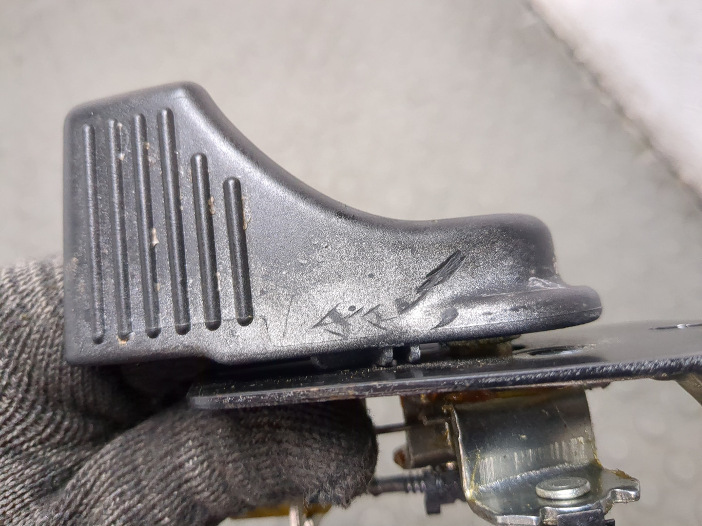 Ручка двери задней внутренняя правая