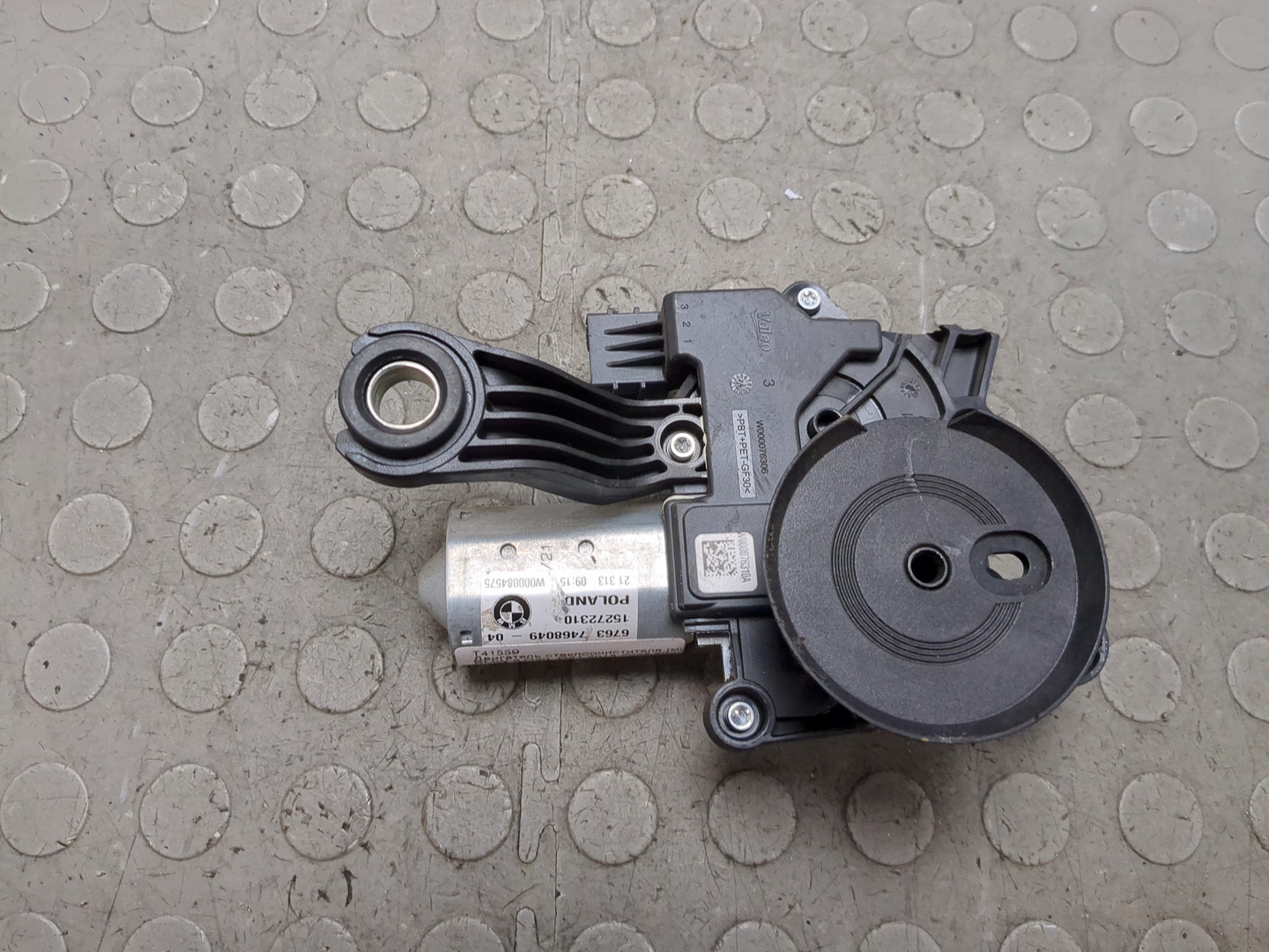 Моторчик стеклоочистителя задний