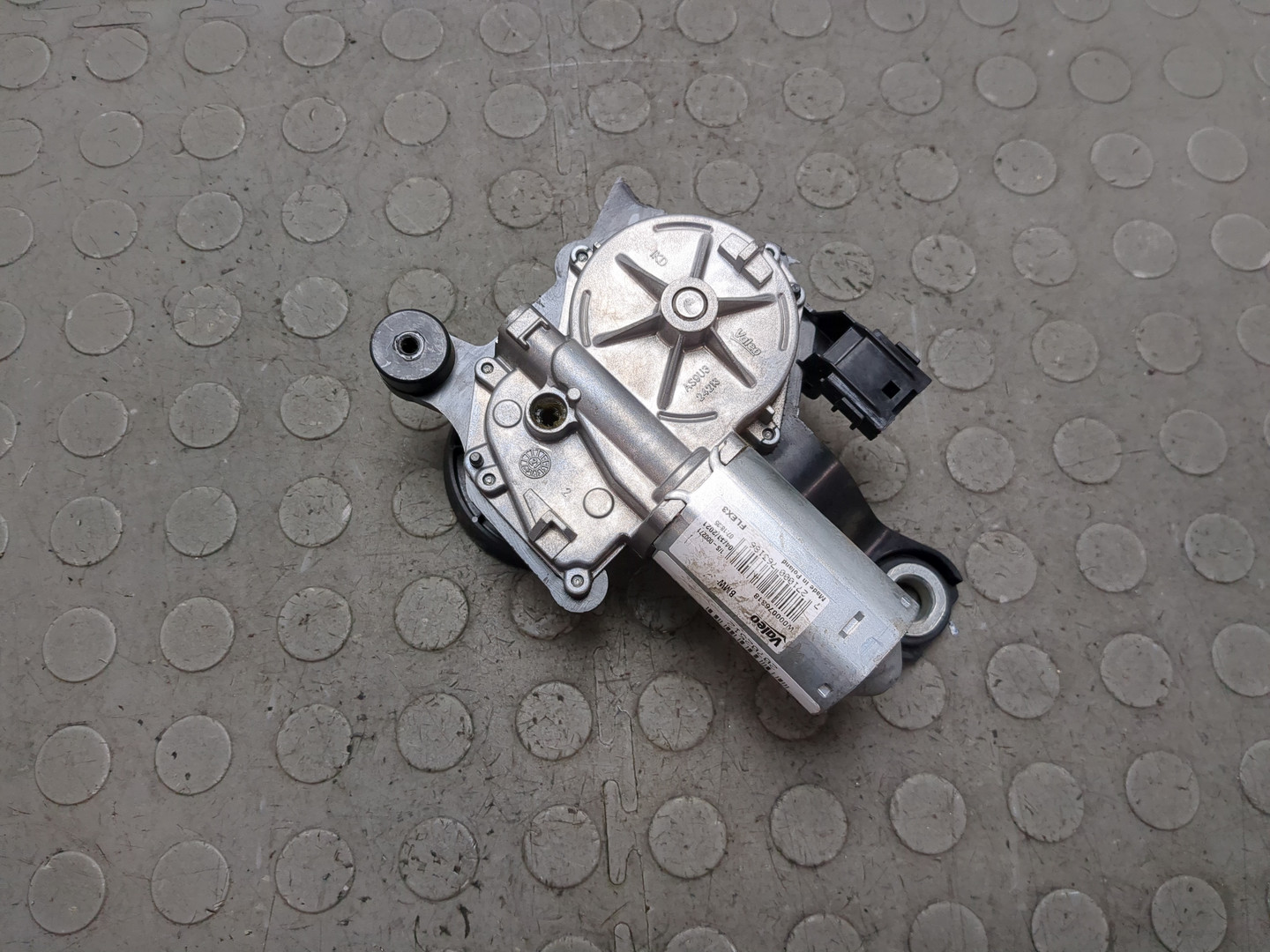 Моторчик стеклоочистителя задний