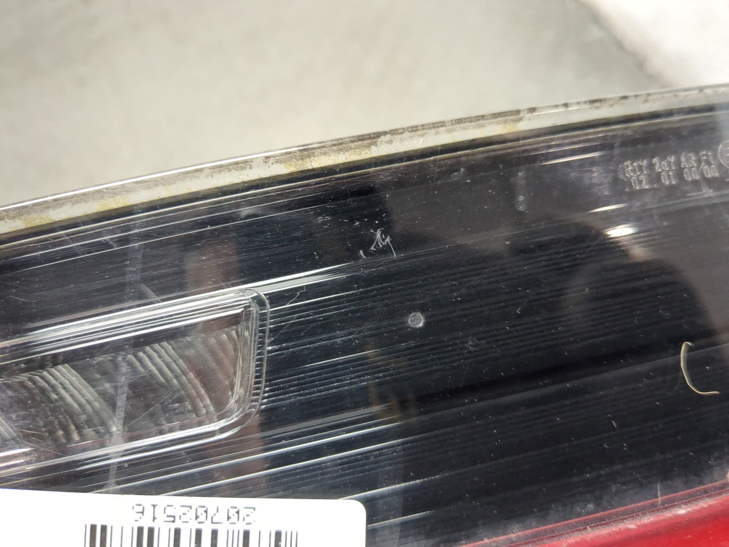 Фонарь задний внутренний правый