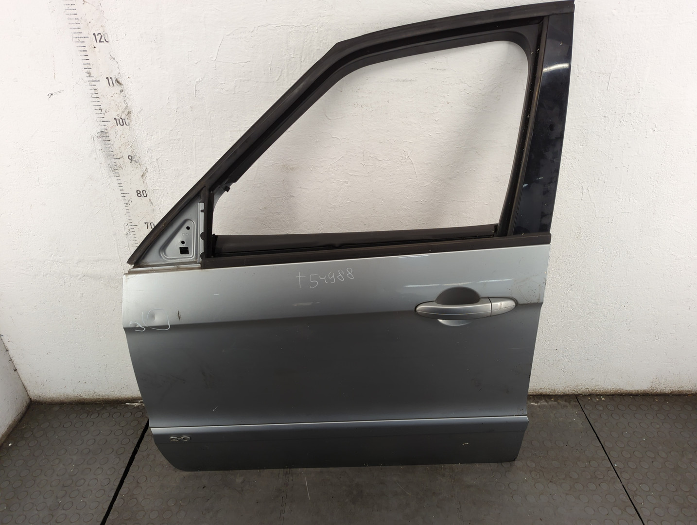 Дверь передняя левая