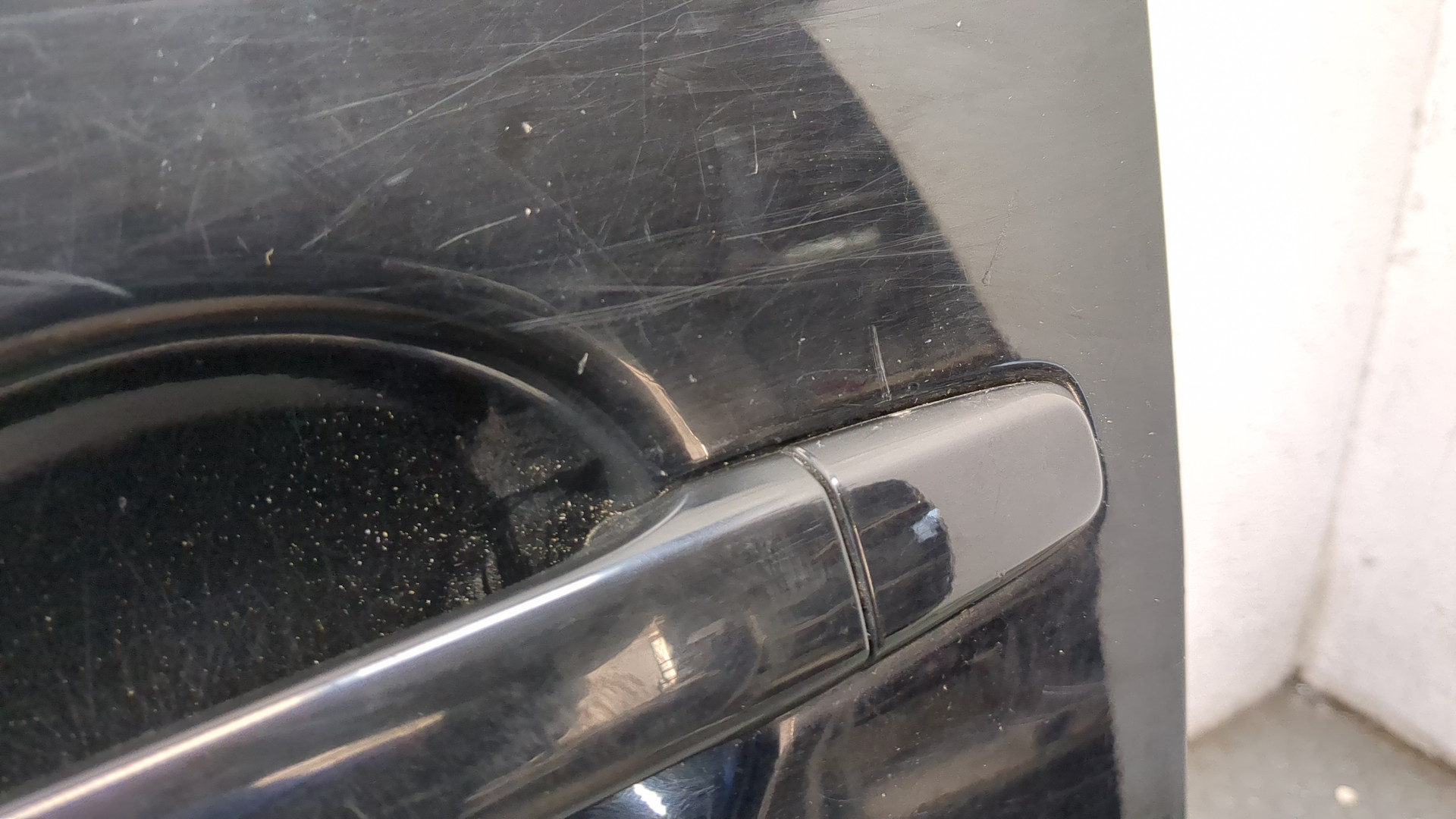 Дверь передняя левая