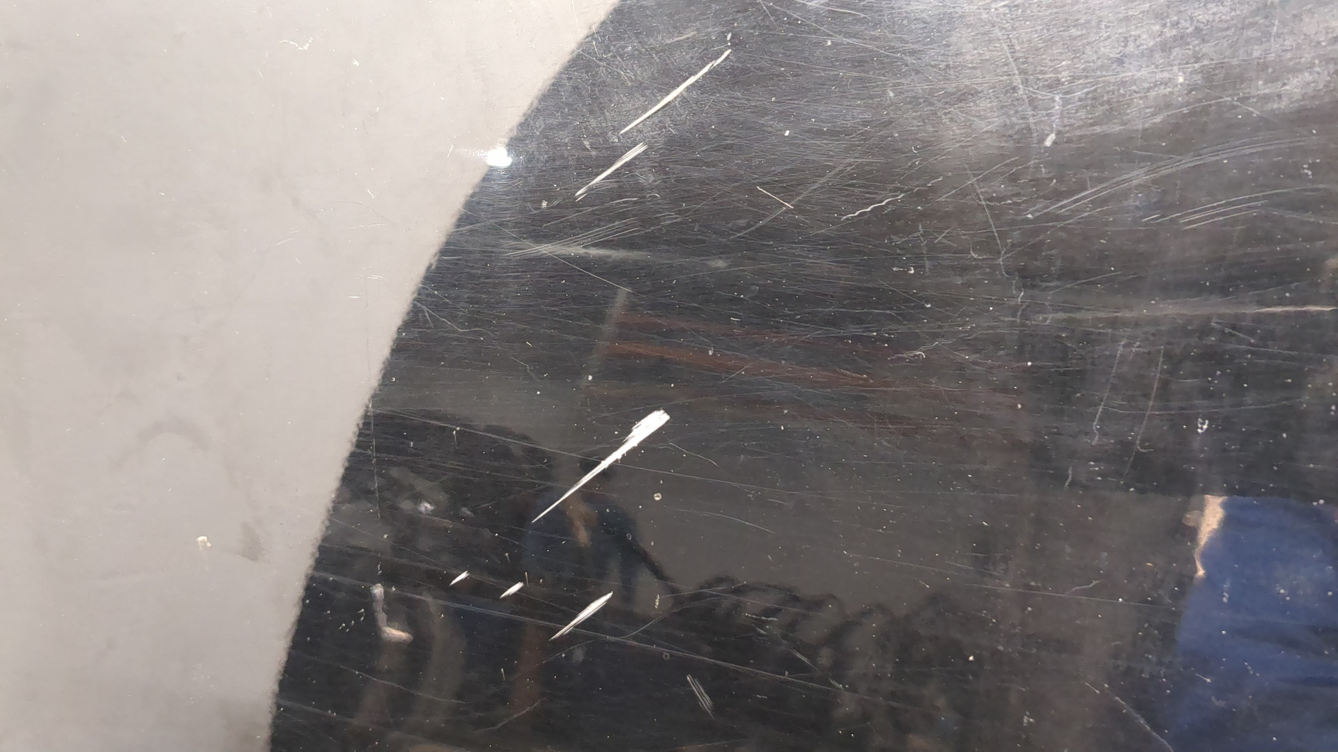 Дверь передняя левая