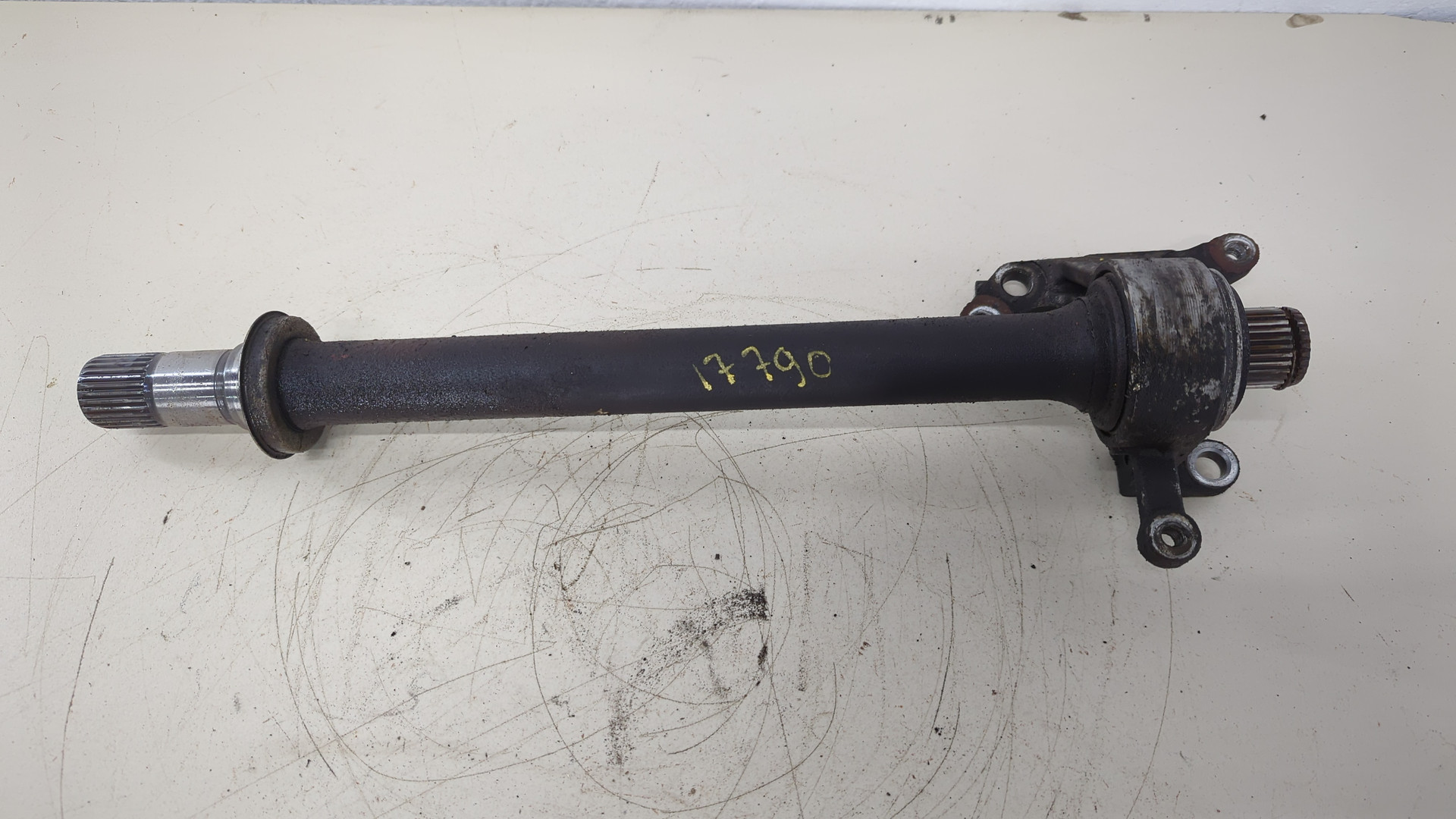 Полуось передняя правая