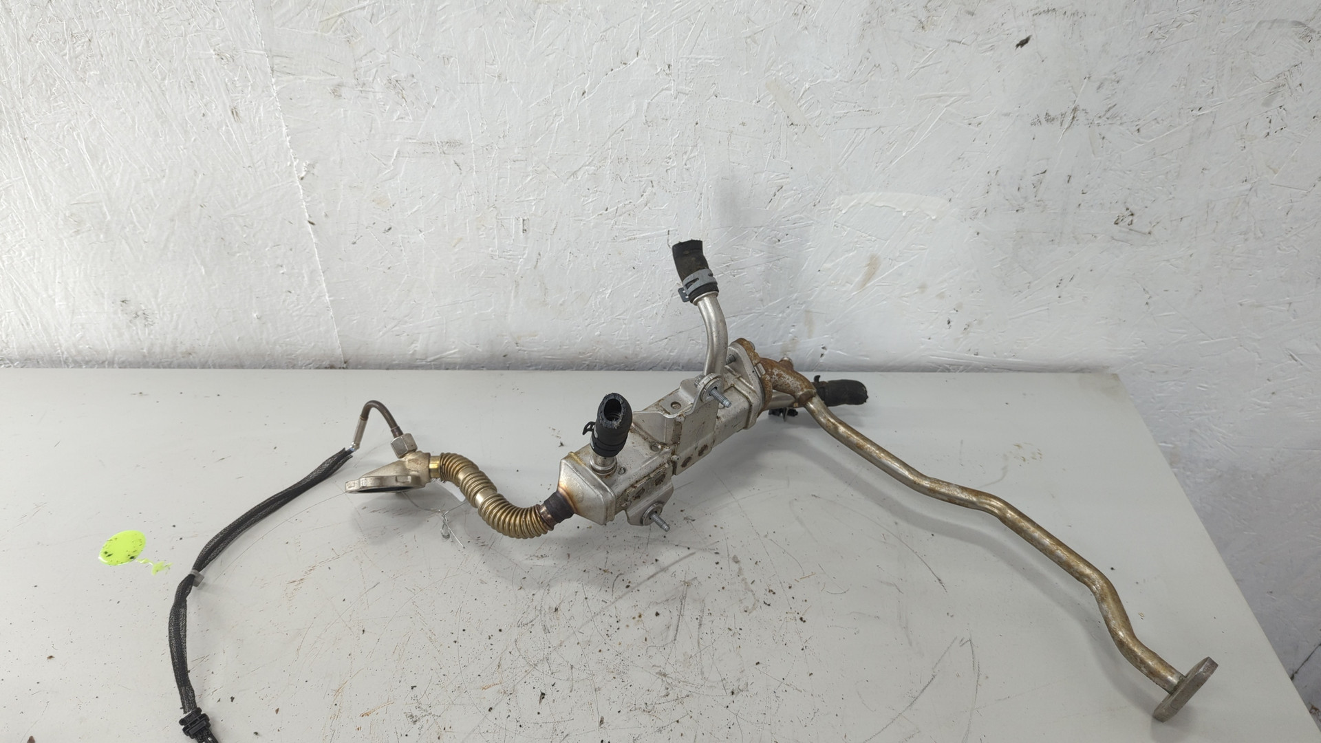 Тройник вентиляции картерных газов