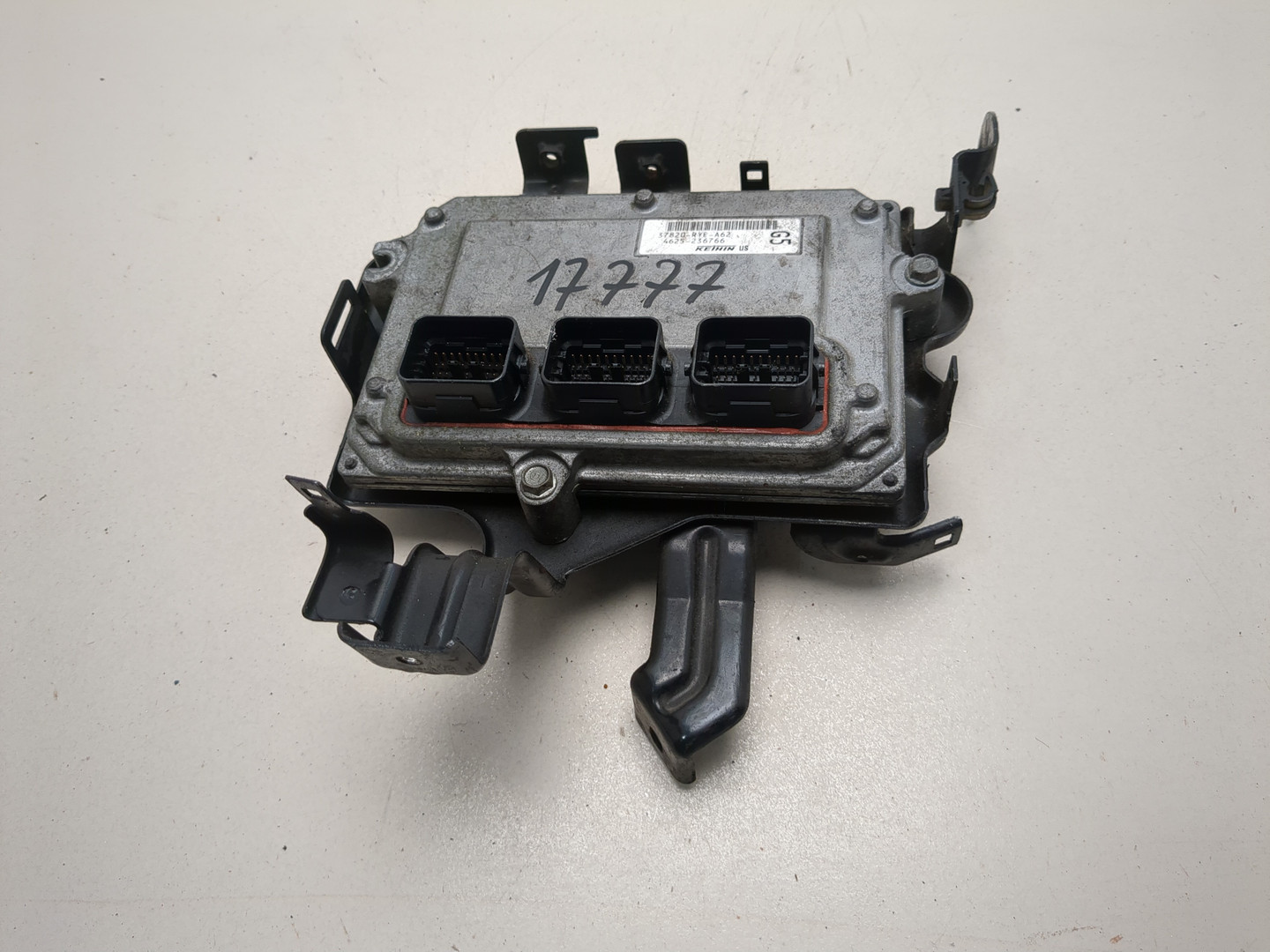 Блок управления двигателем