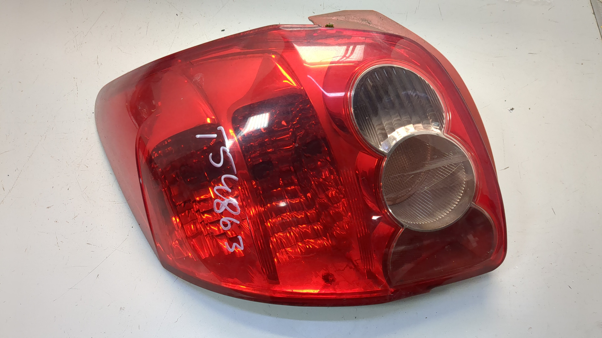 Фонарь задний левый