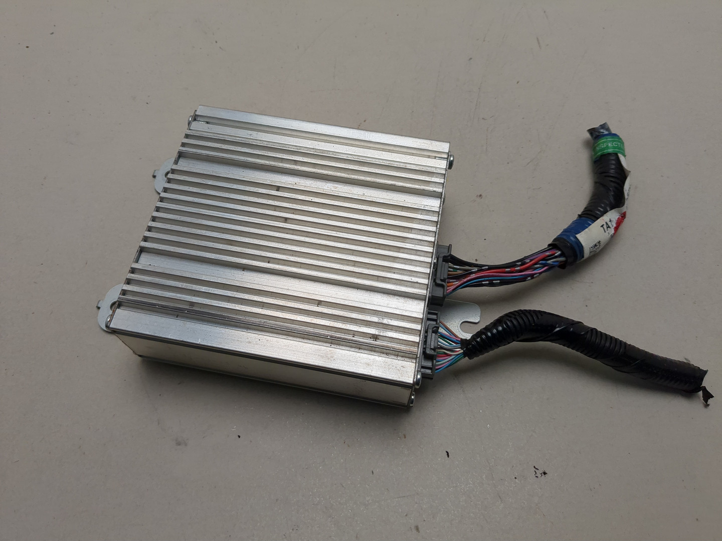 Усилитель акустической системы