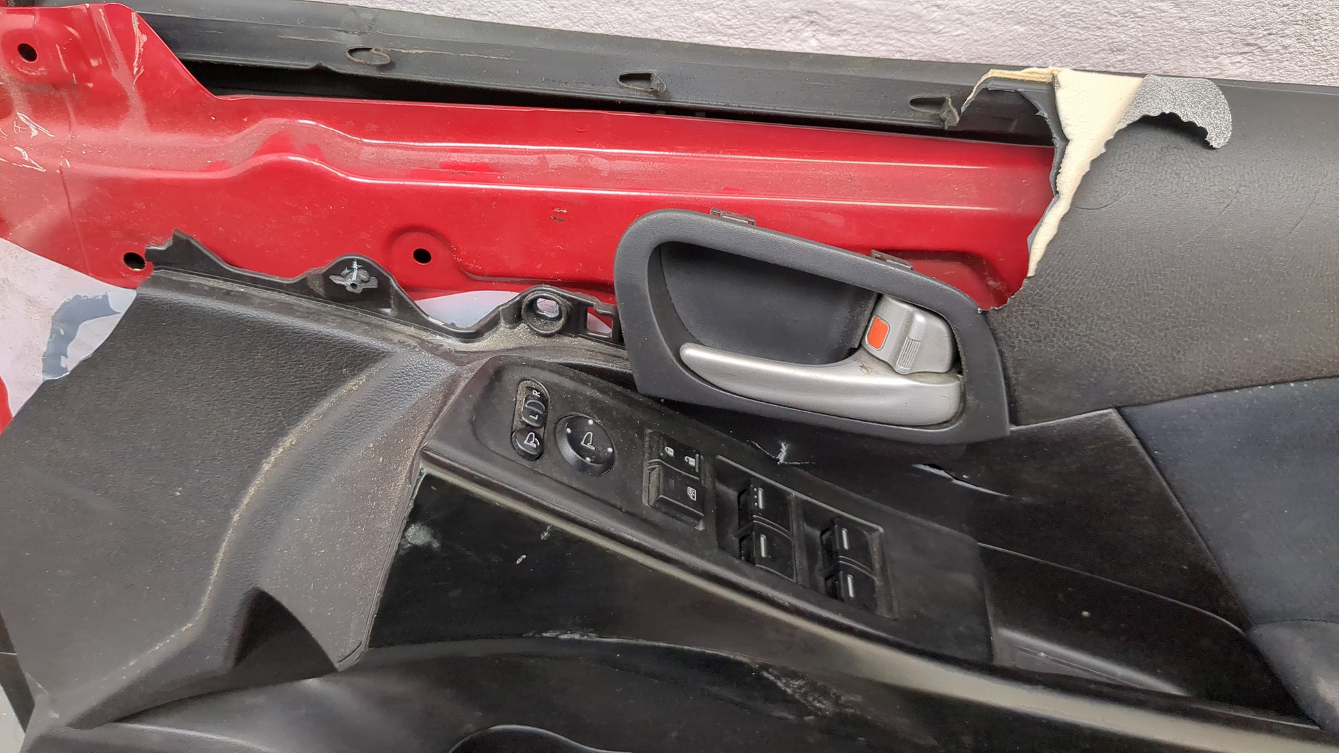 Дверь передняя правая