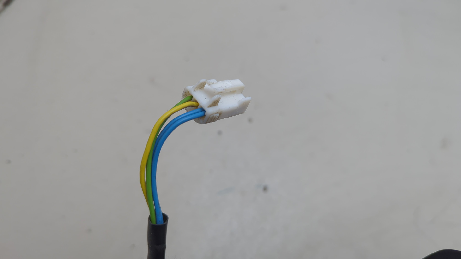 Зеркало правое электрическое