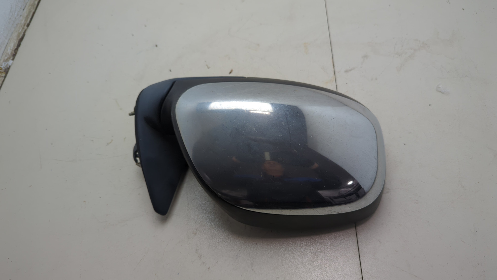 Зеркало правое электрическое