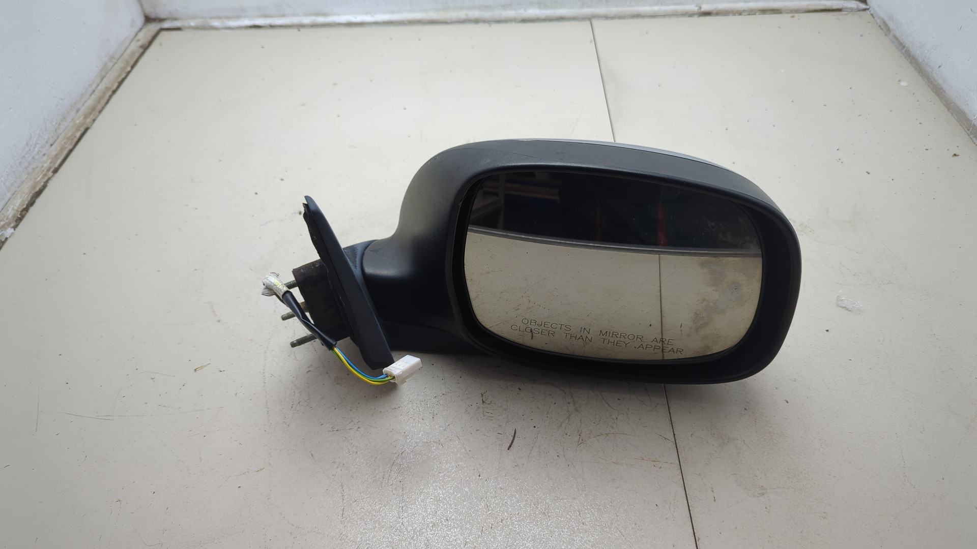 Зеркало правое электрическое