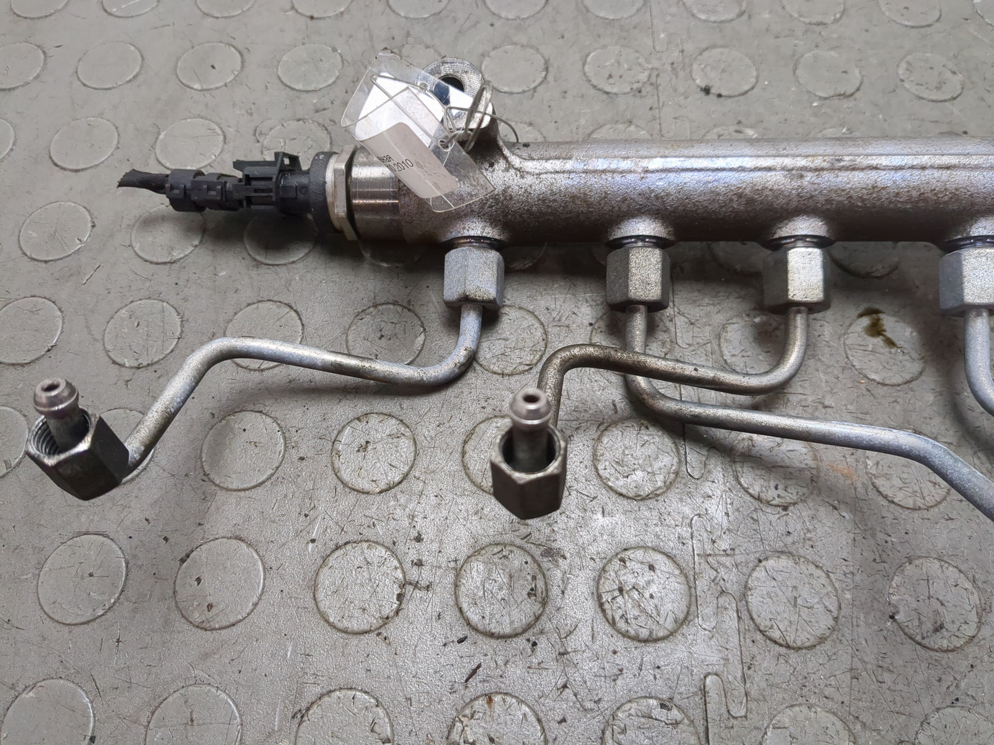 Рейка топливная (рампа)