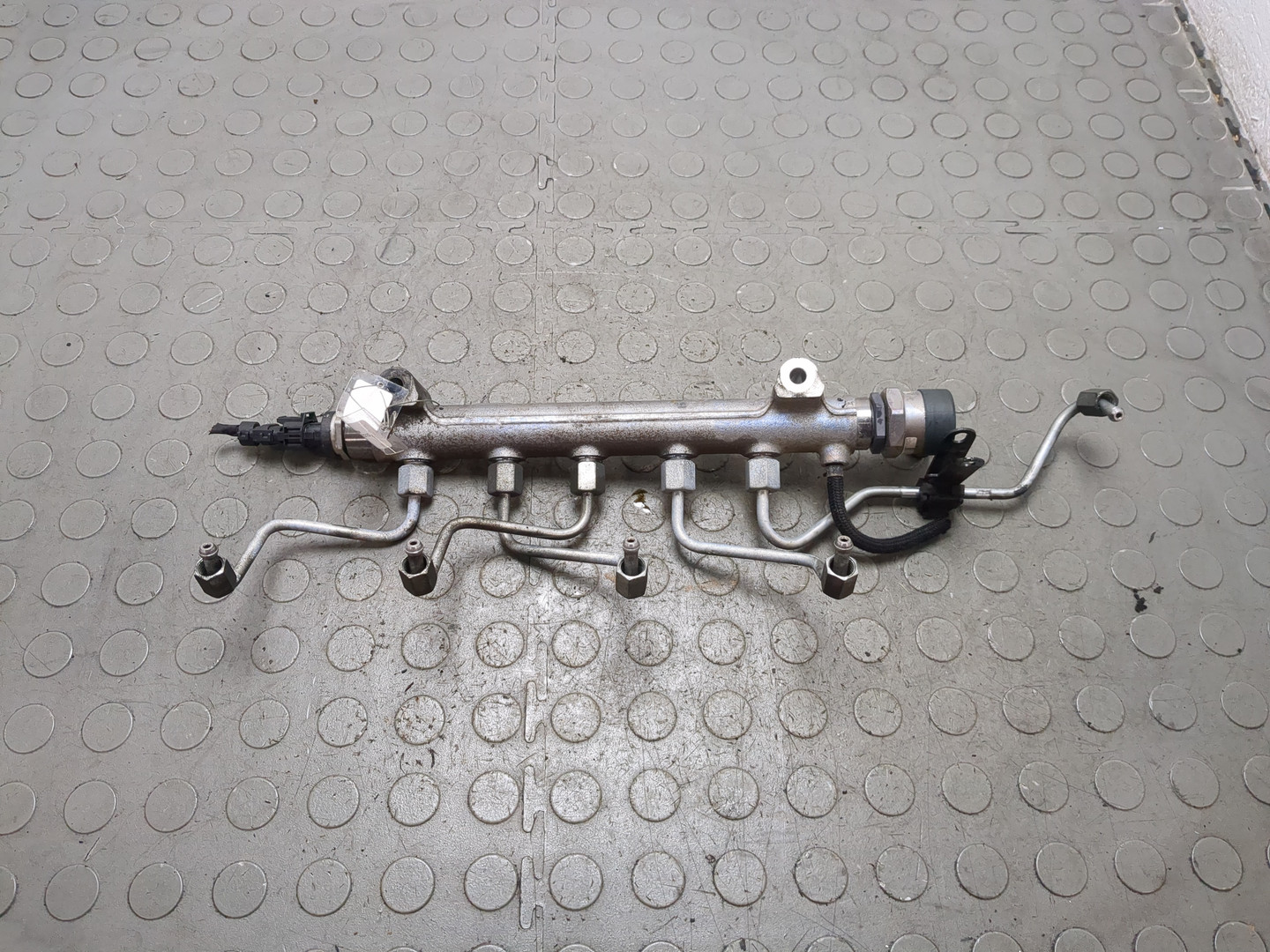 Рейка топливная (рампа)