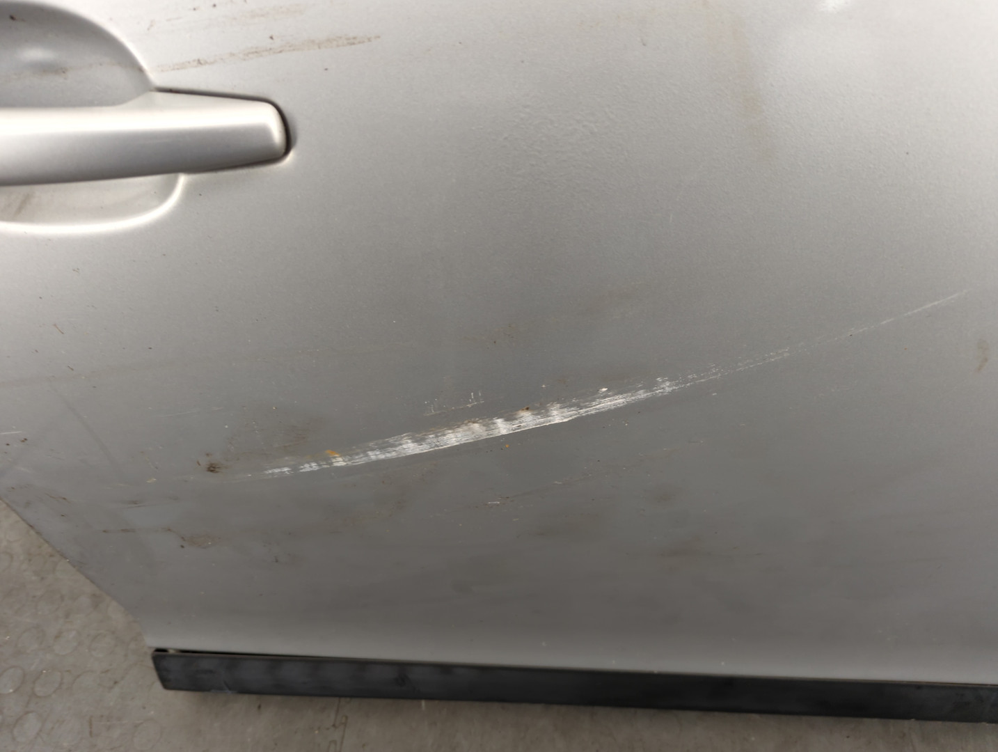 Дверь передняя правая