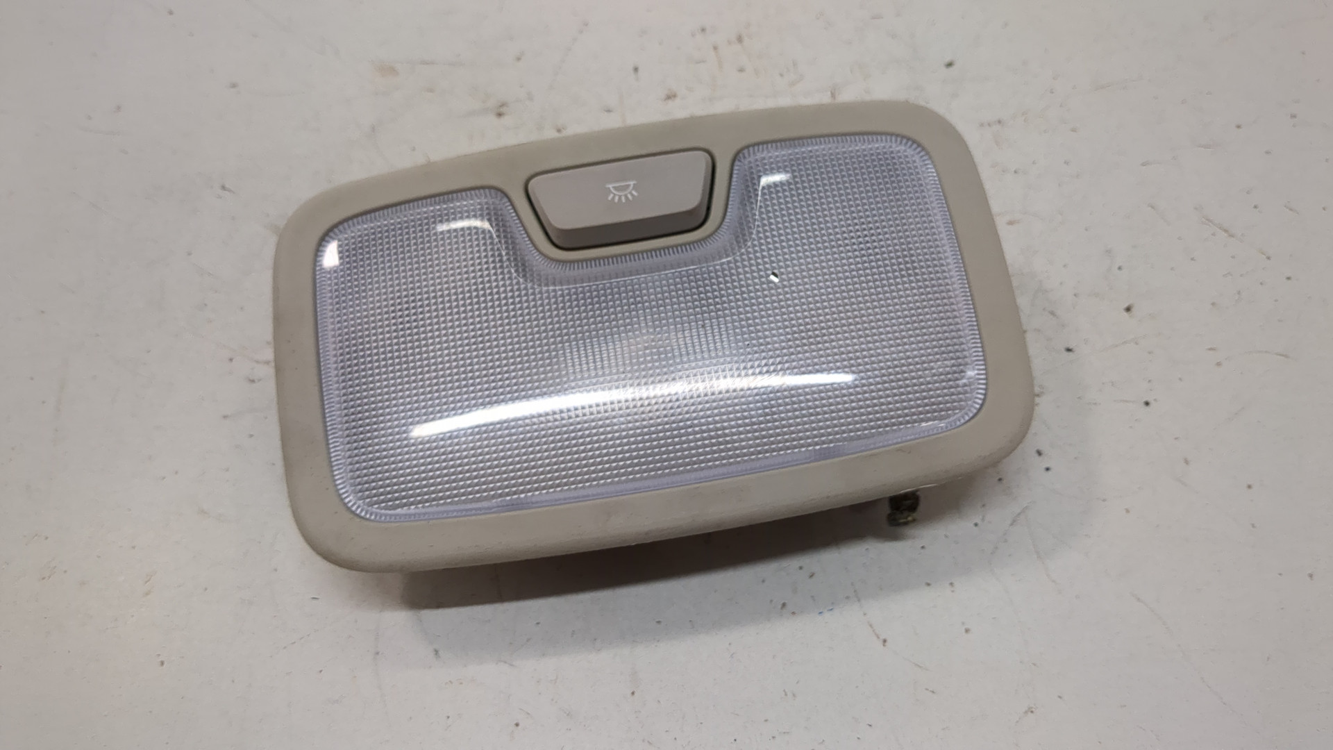 Плафон салонный