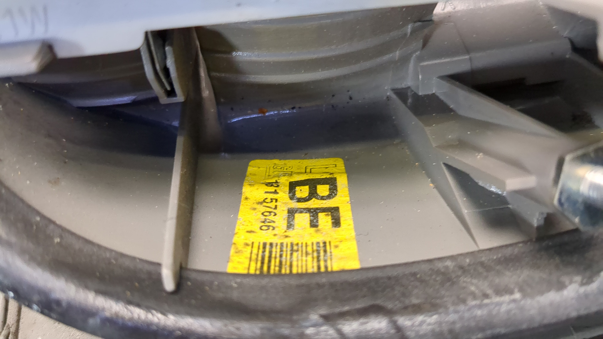 Фонарь задний левый