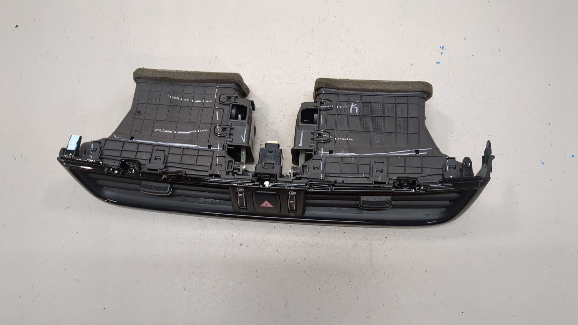 Дефлектор воздушный