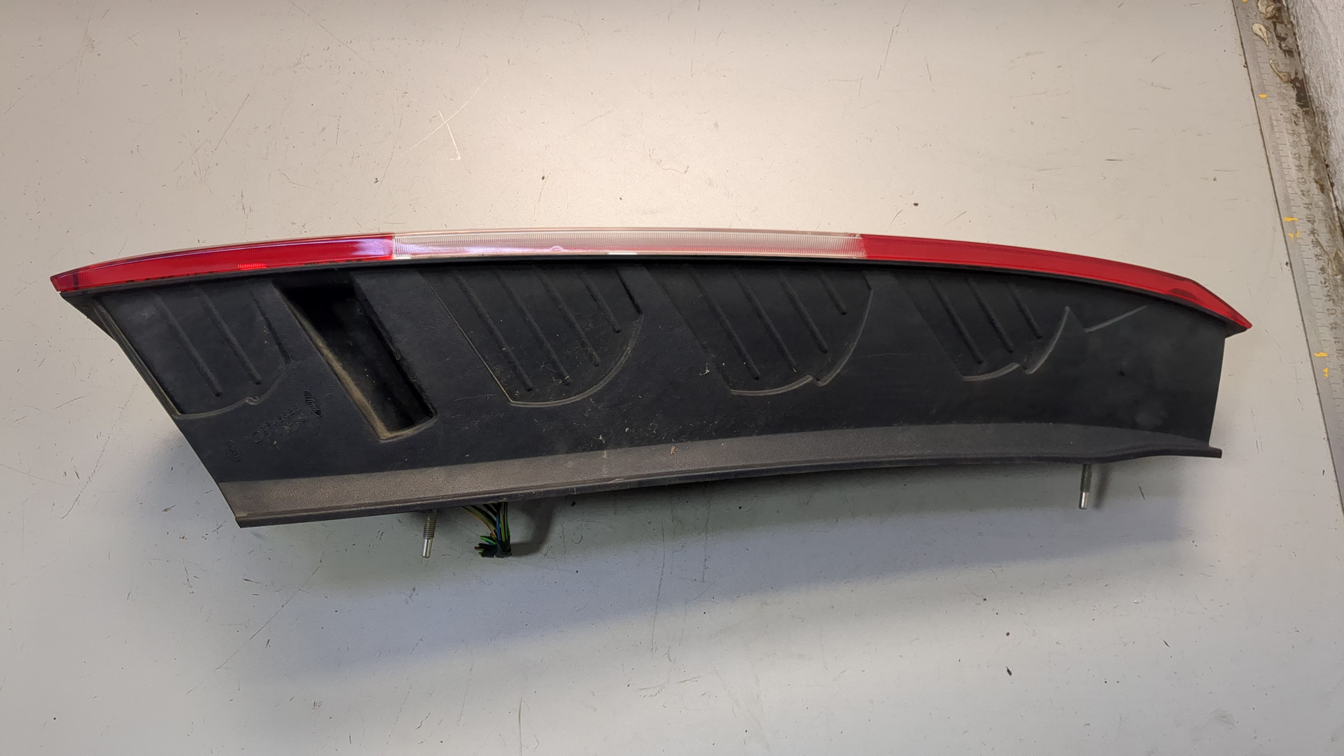 Фонарь задний левый