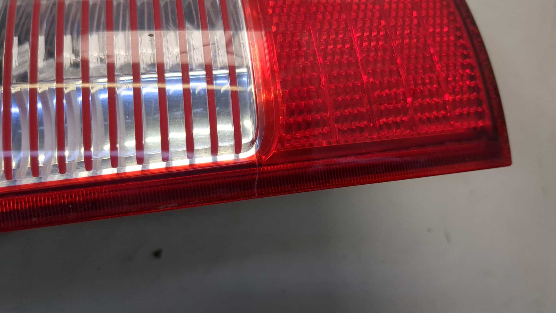 Фонарь задний левый