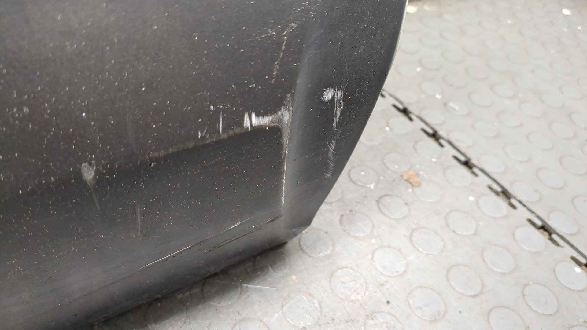 Дверь задняя правая