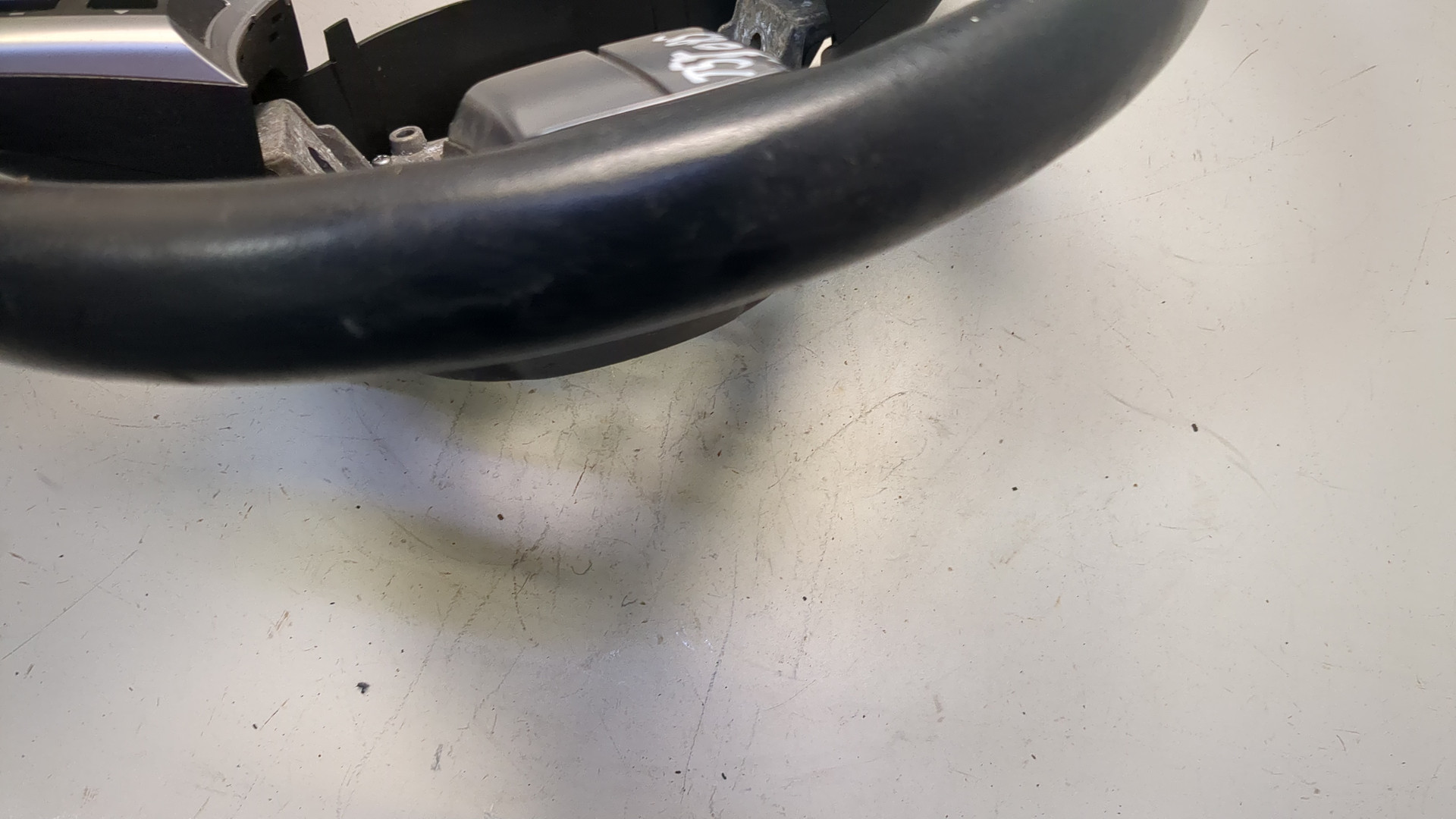 Рулевое колесо (руль)