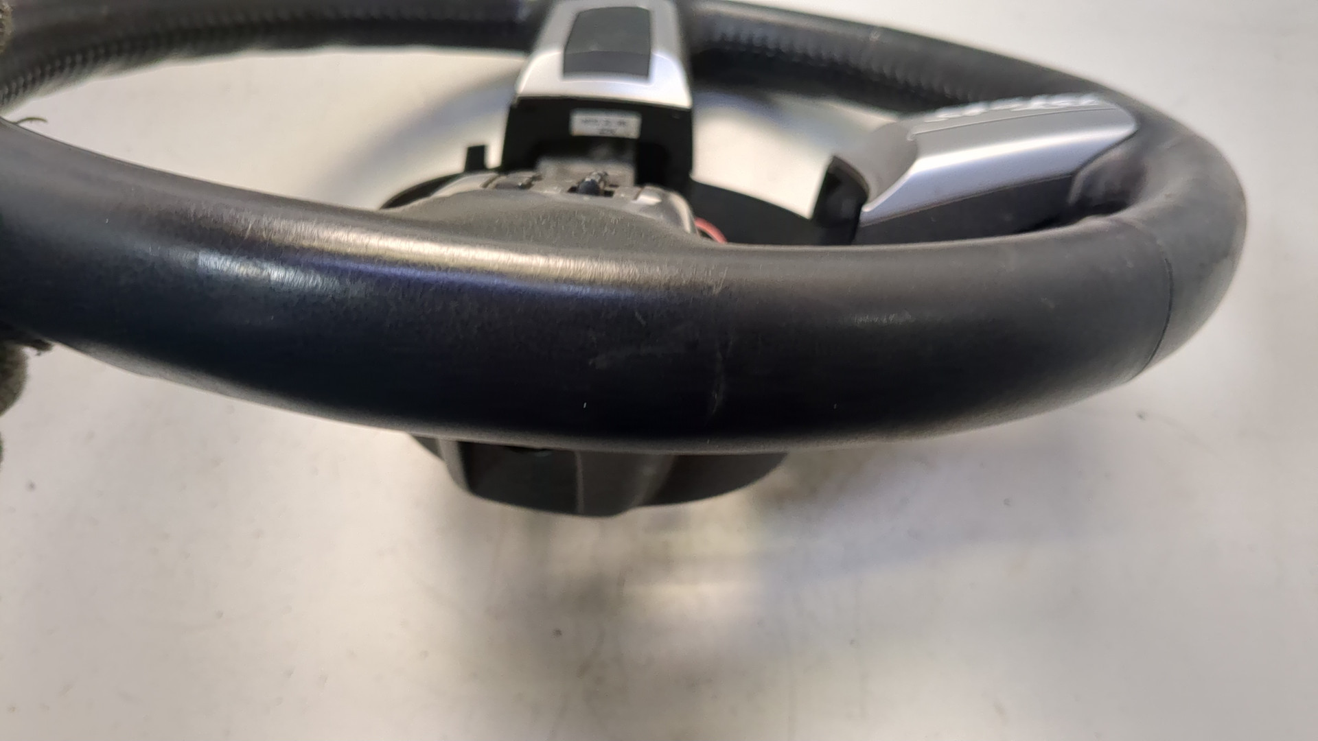 Рулевое колесо (руль)