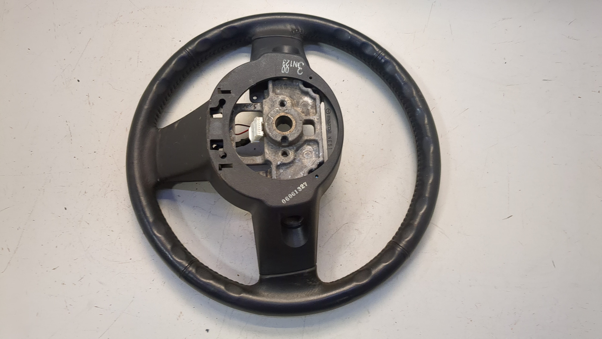 Рулевое колесо (руль)