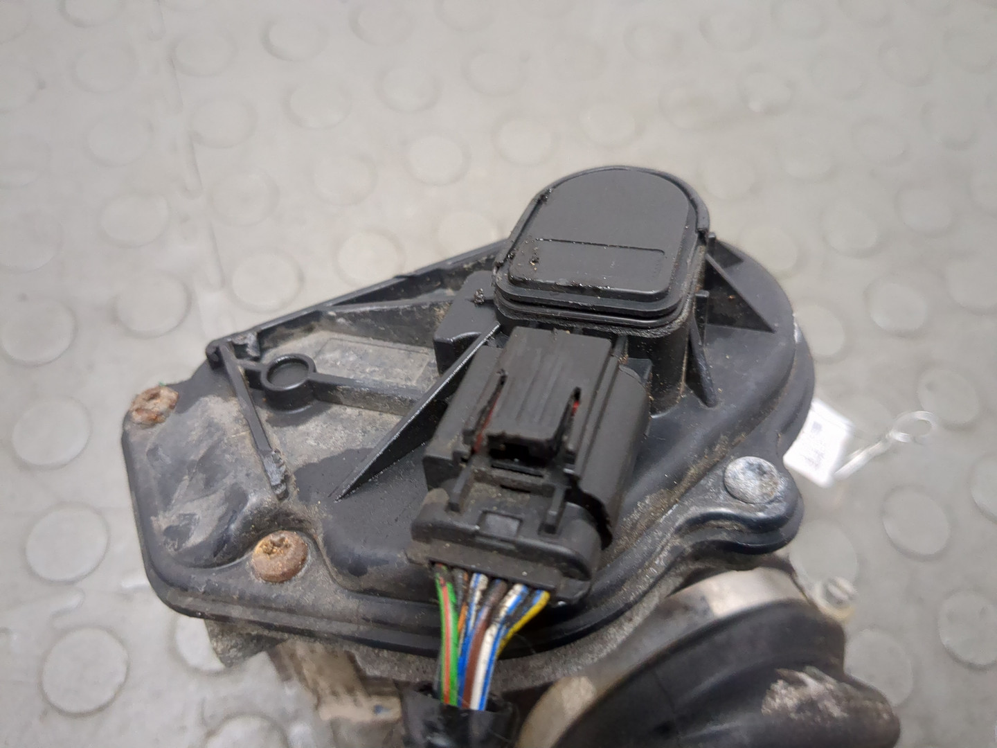 Заслонка дроссельная электрическая